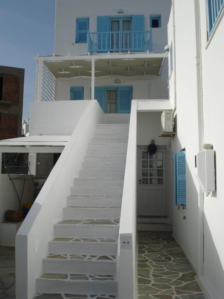 Paroscarmel Studio-Apartment Logaras Exterior photo